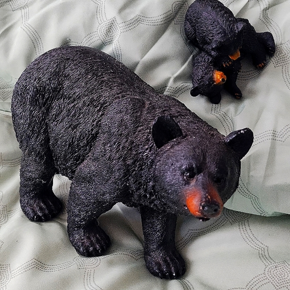 ©MayRich Wildlife Figure Animal Black Mama Bear / 2 cubs
